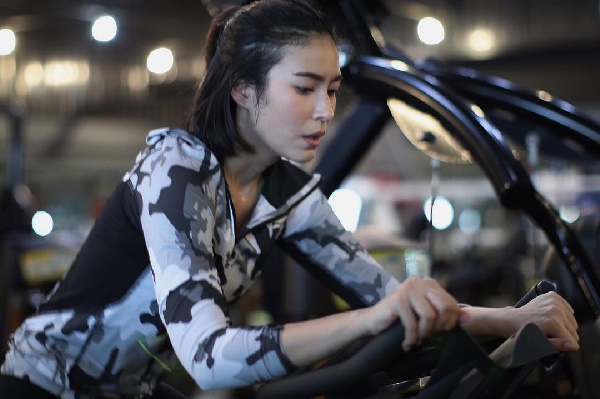 จุ๋ย วรัทยา