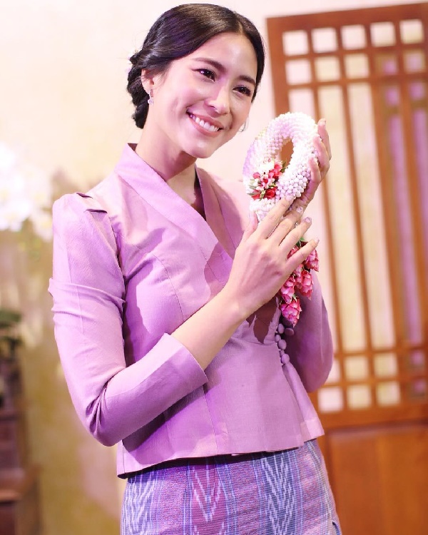 จุ๋ย วรัทยา