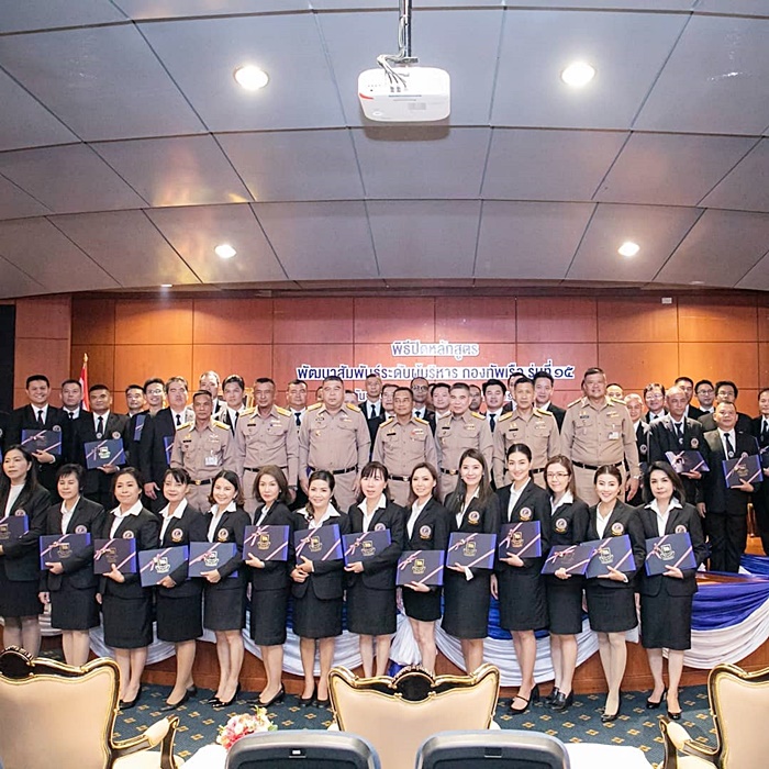 แพนเค้ก เขมนิจ