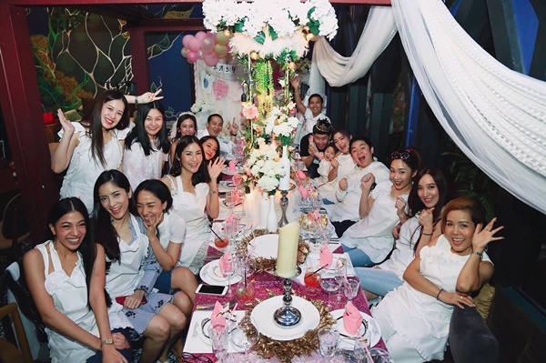 เอ็ม บุษราคัม