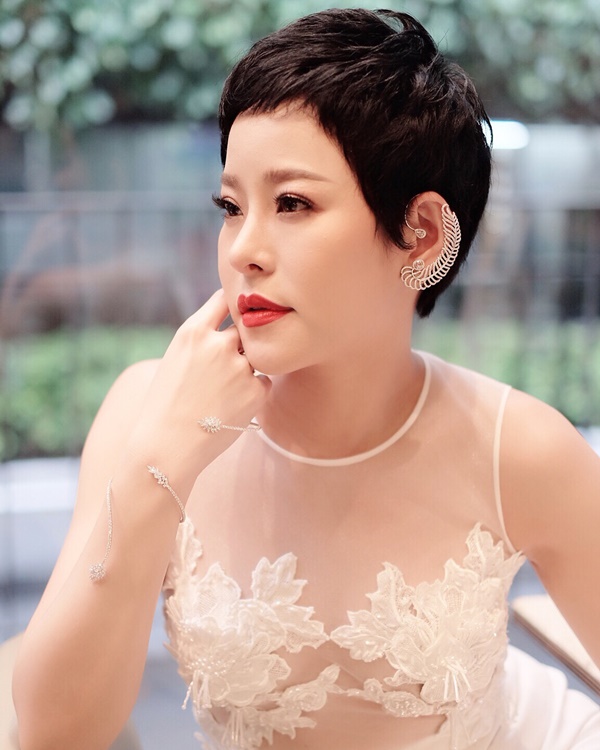  หนิง ปณิตา  ครีม เปรมสินี 