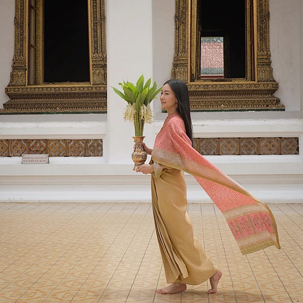 นุ่น วรนุช