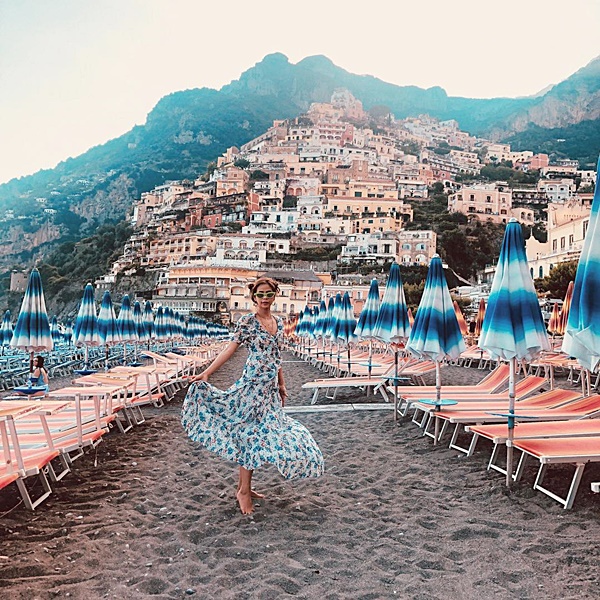  พลอย ชวพร