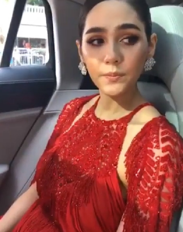 ชมพู่ อารยา เมืองคานส์