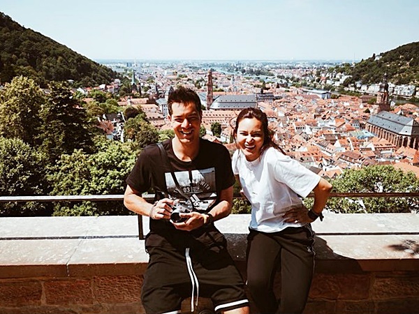  หญิง รฐา