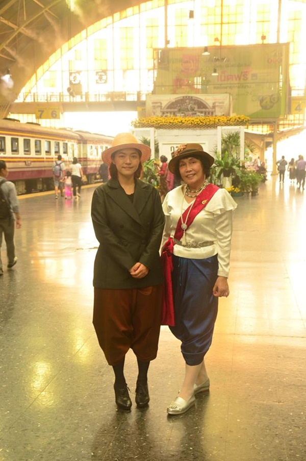 นั่งรถไฟไอน้ำเที่ยวชมประวัติศาสตร์ 