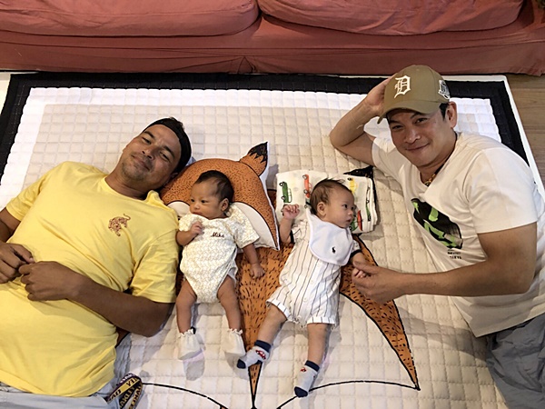   ชาคริต เร 