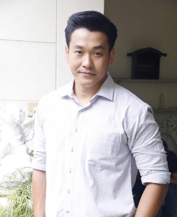 เอ็กซ์ ธิตินันท์