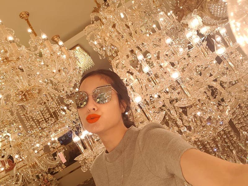 ขวัญ อุษามณี