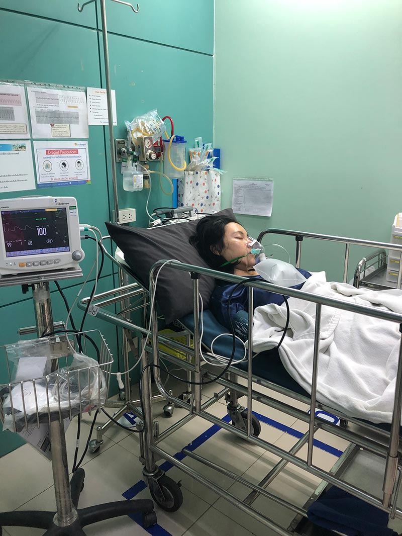 เอ็มมี่ อมลวรรณ