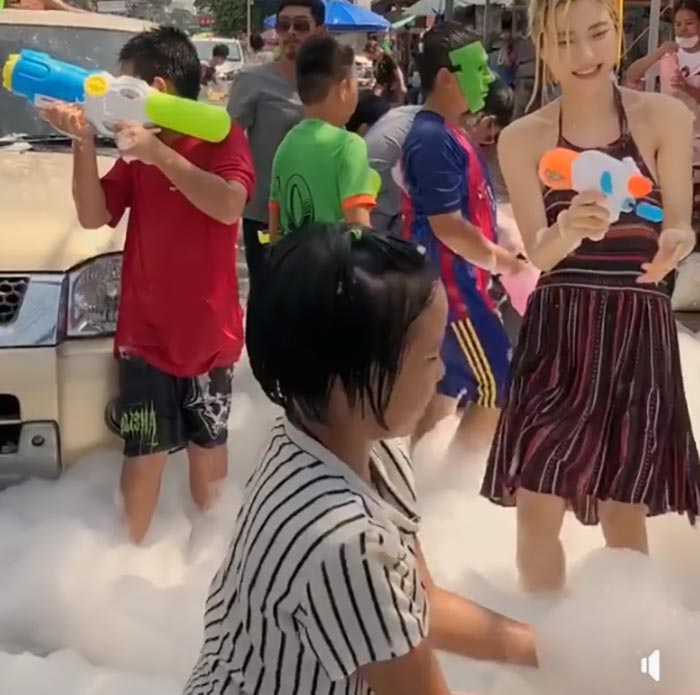 ดีเจโซดา