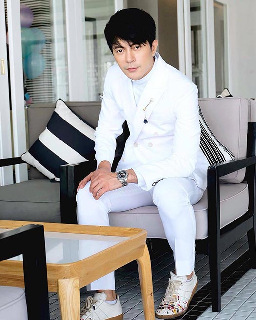 หนึ่งด้าวฟ้าเดียว