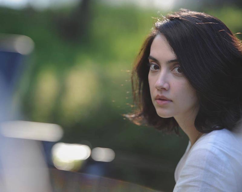 ซาร่า เล็กจ์