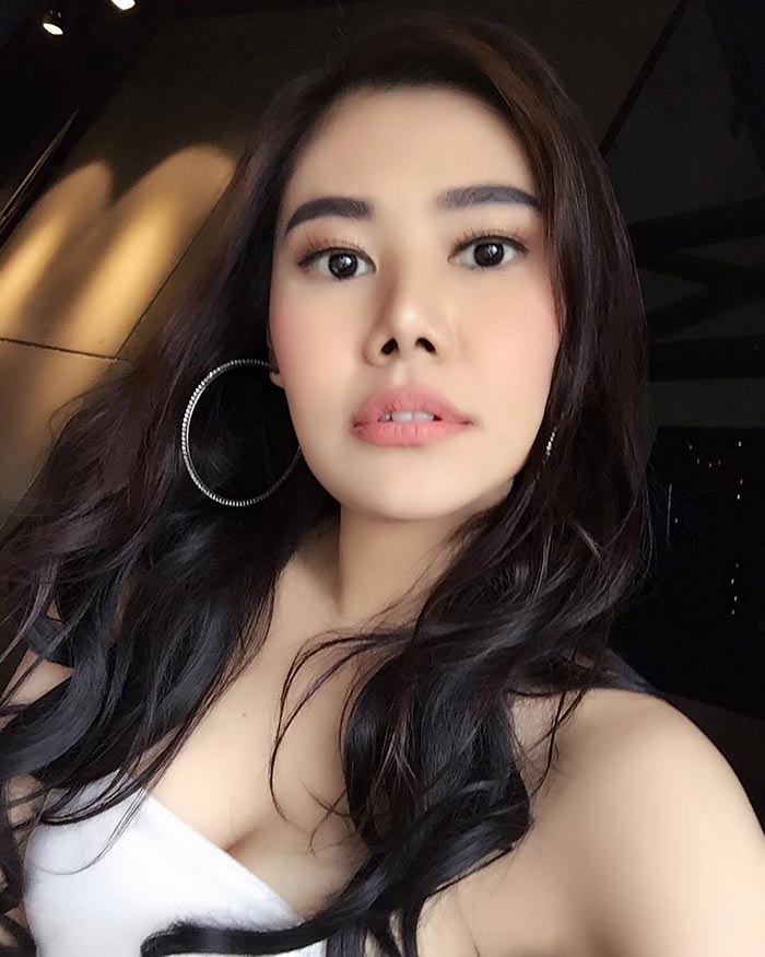 น้ำฝน ศรราม