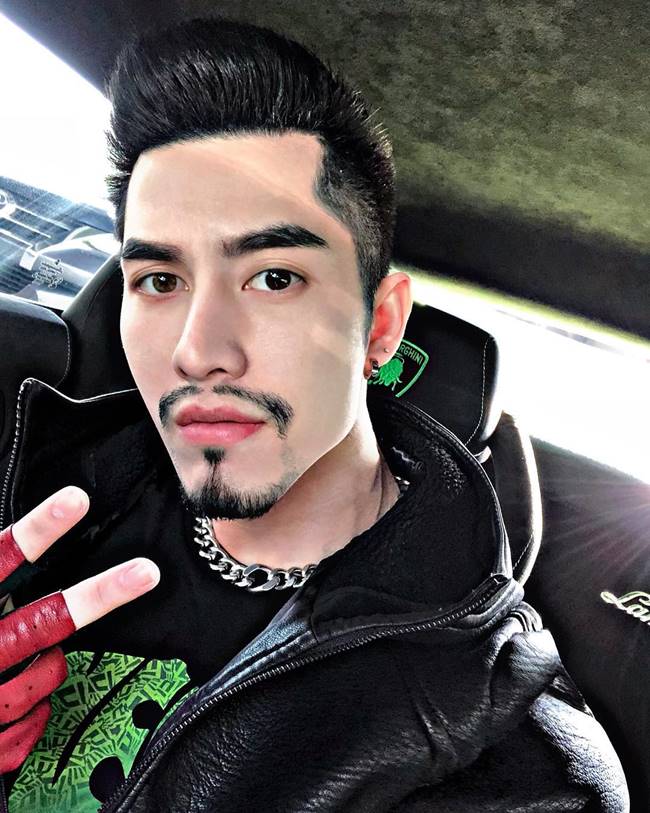 ครอบครัว เก๋ เลเดอเรอร์ 