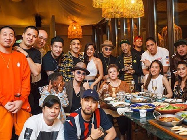 ปราง สุดเขิน โต้ง Twopee จุ๊บหน้าผาก