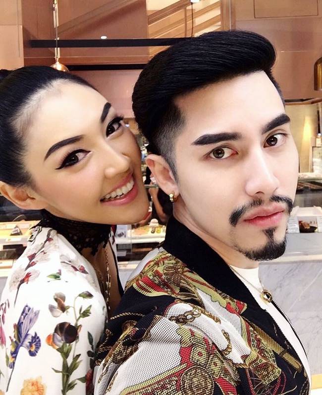 ครอบครัว เก๋ เลเดอเรอร์ 