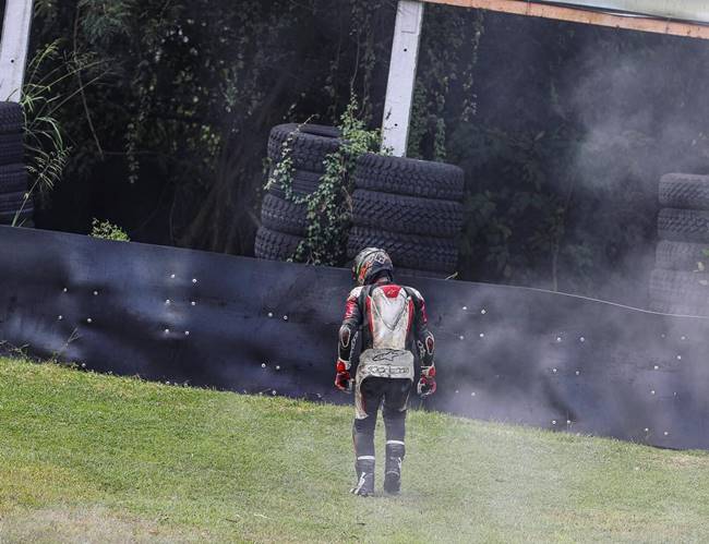 จอนนี่ อันวา