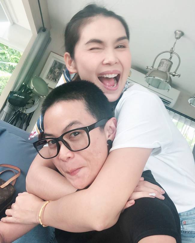 ฝน ธนสุนธร 