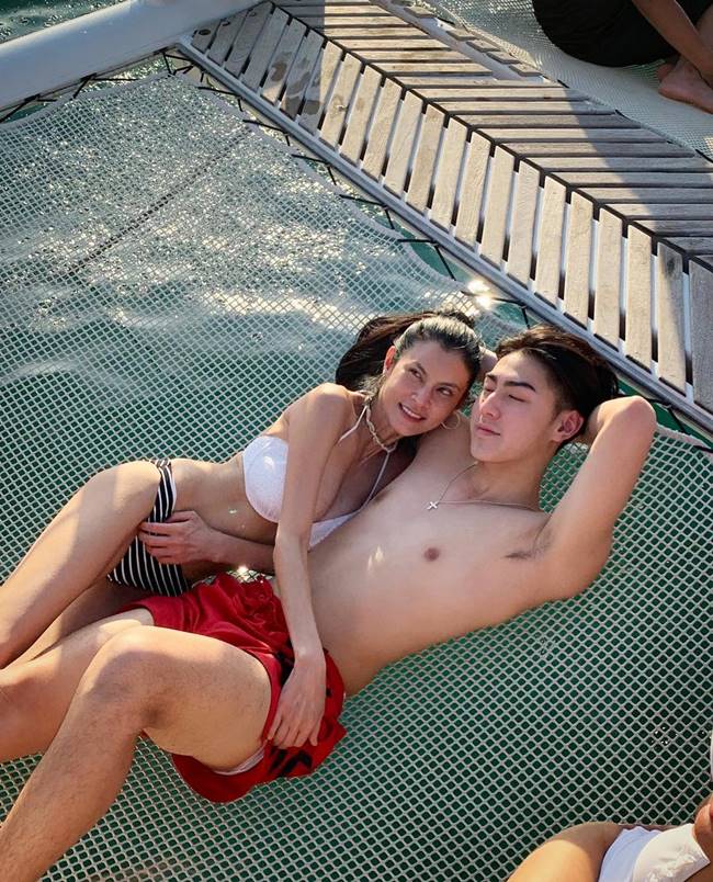 ปิ่น เก็จมณี นุ่งบิกินี่ตัวจิ๋ว ควง เจ้าขุน อวดความแซ่บ