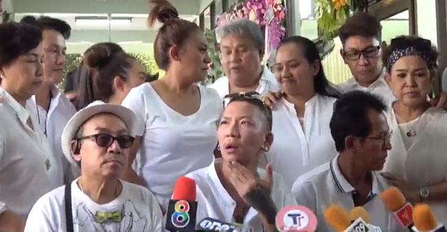 พ่อดม เสียชีวิต 