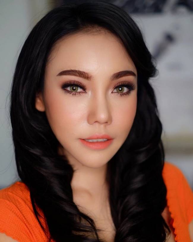 เอ็มมี่ แม็กซิม