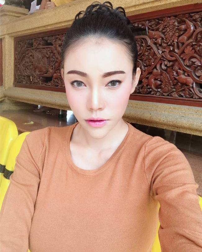 เอ็มมี่ แถลงปมโกงแชร์