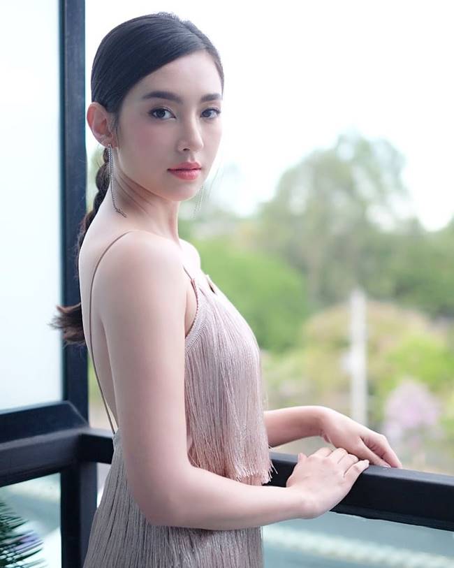 แซ่บ ! เปิดฉายาดารา ปี 2561 