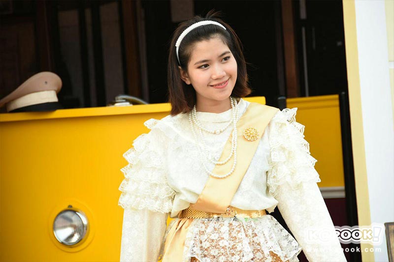 งานอุ่นไอรัก