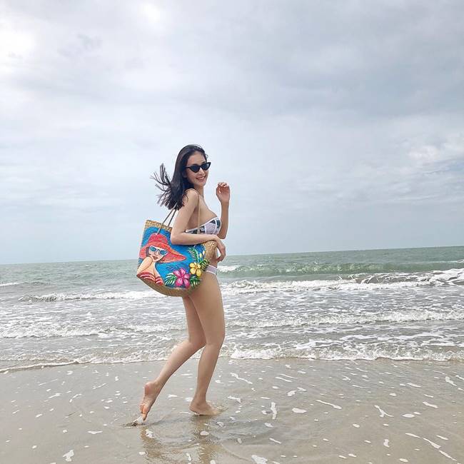 เนย โชติกา