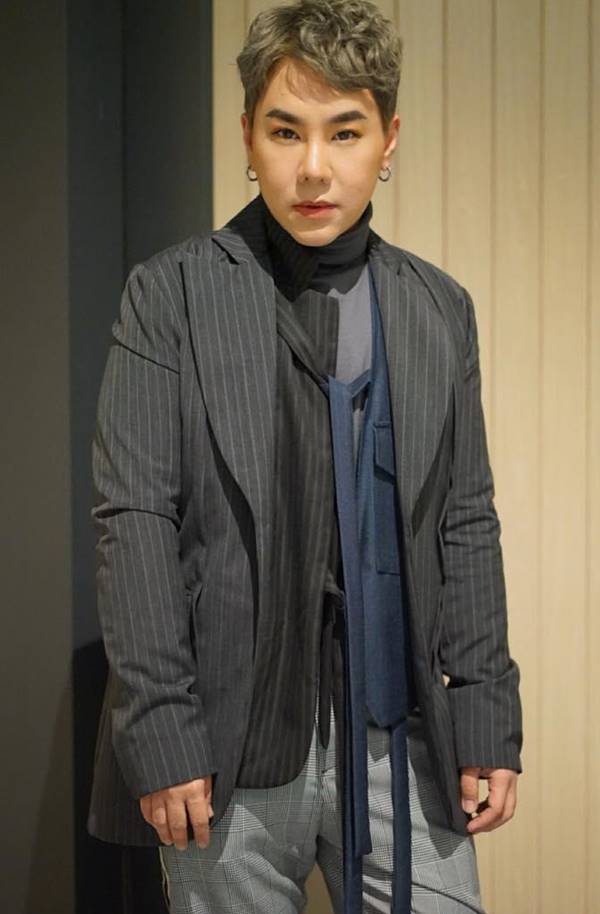 ดีเจบุ๊กโกะ