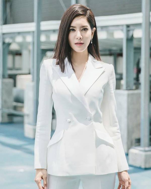 ก้อย รัชวิน