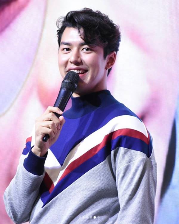 นาย ณภัทร