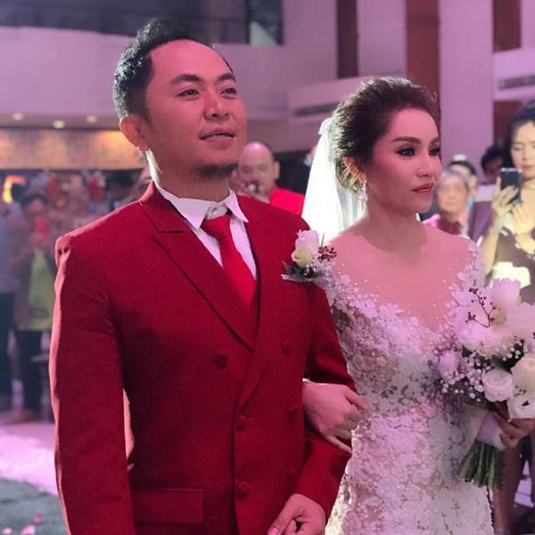  อี๊ด โปงลางสะออน