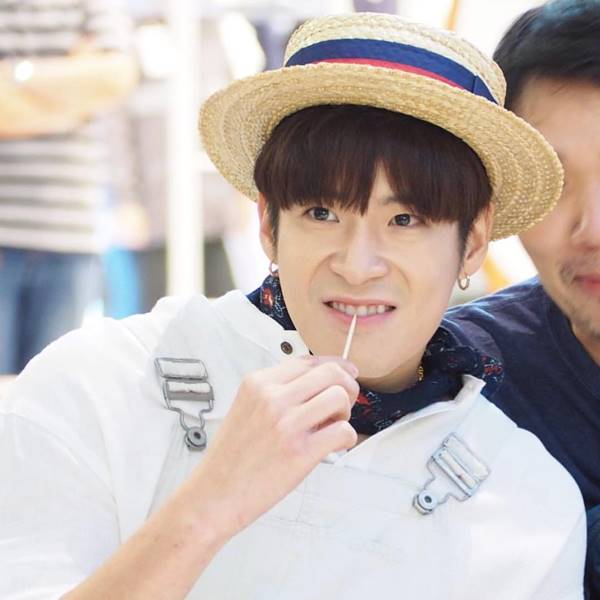 อาเล็ก ธีรเดช 