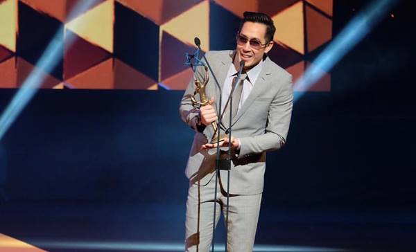 บอย ไนน์เอ็นเตอร์เทน