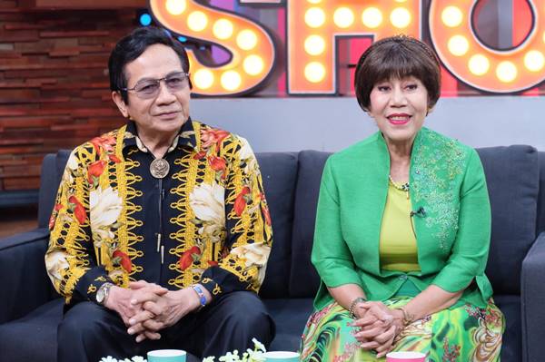 สมบัติ เมทะนี ควง อาตุ๊ กาญจนา