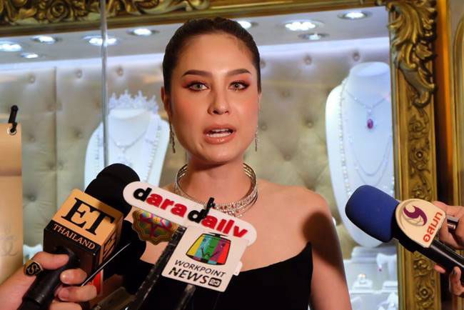 ขวัญ อุษามณี