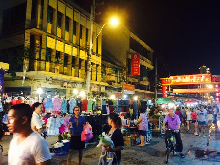 ถนนคนเดิน