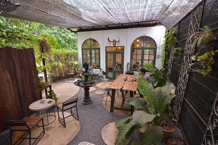 ร้านกาแฟสุพรรณบุรี 