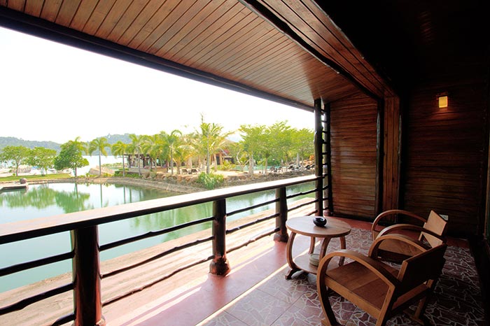 ที่พักเกาะช้าง ติดทะเล