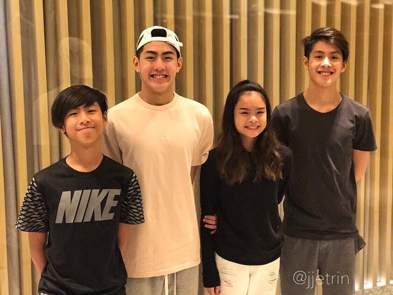 ข่าวปิ่น เก็จมณี