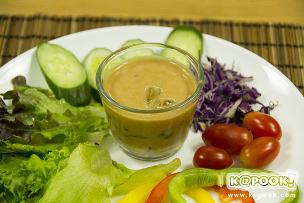 7 สูตรน้ำสลัดครีมไขมันต่ำ