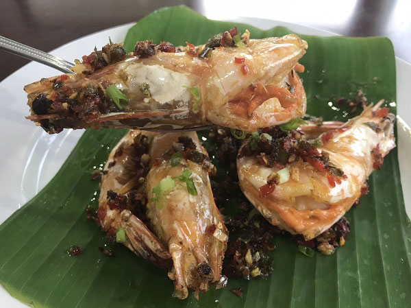กุ้งผัดพริกเกลือ