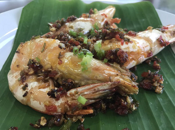 กุ้งผัดพริกเกลือ