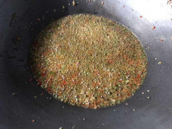 กุ้งผัดพริกเกลือ