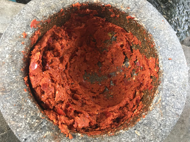 กุ้งผัดพริกแกง