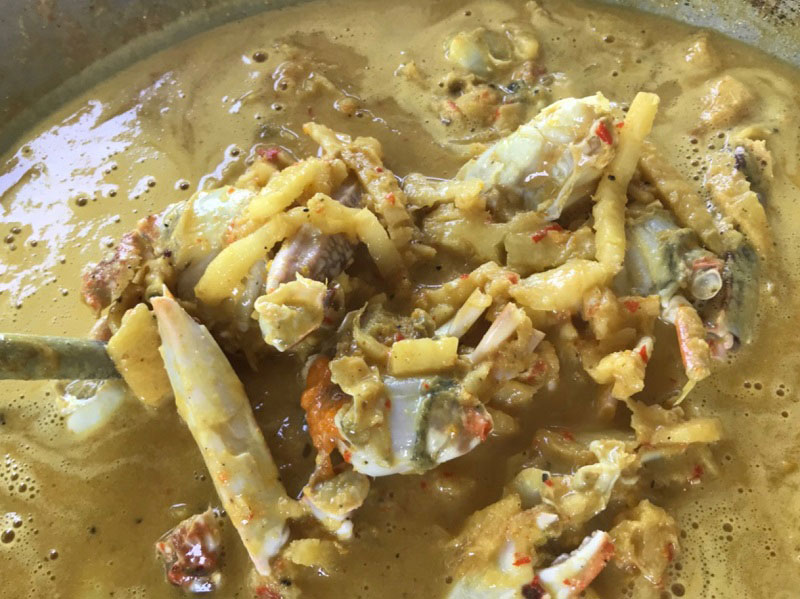 แกงคั่วปูม้า