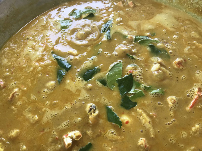 แกงคั่วปูม้า