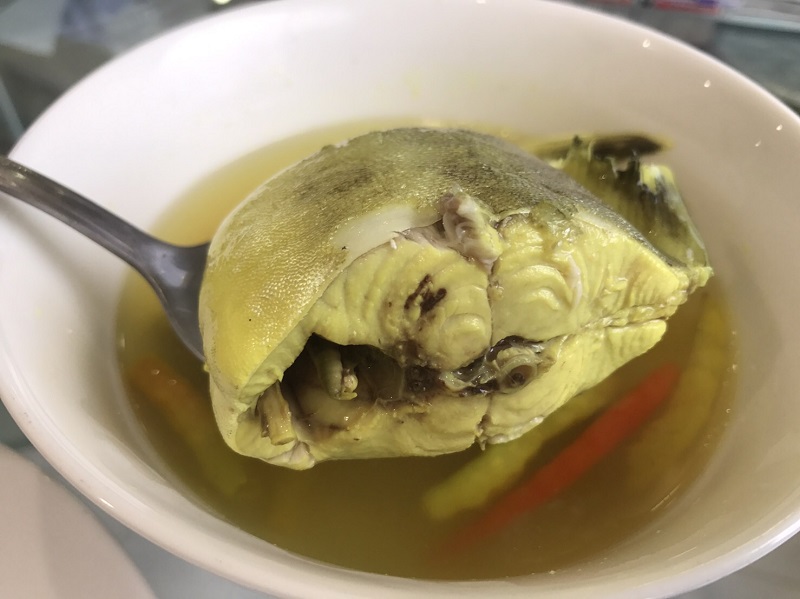 ต้มส้มปลา